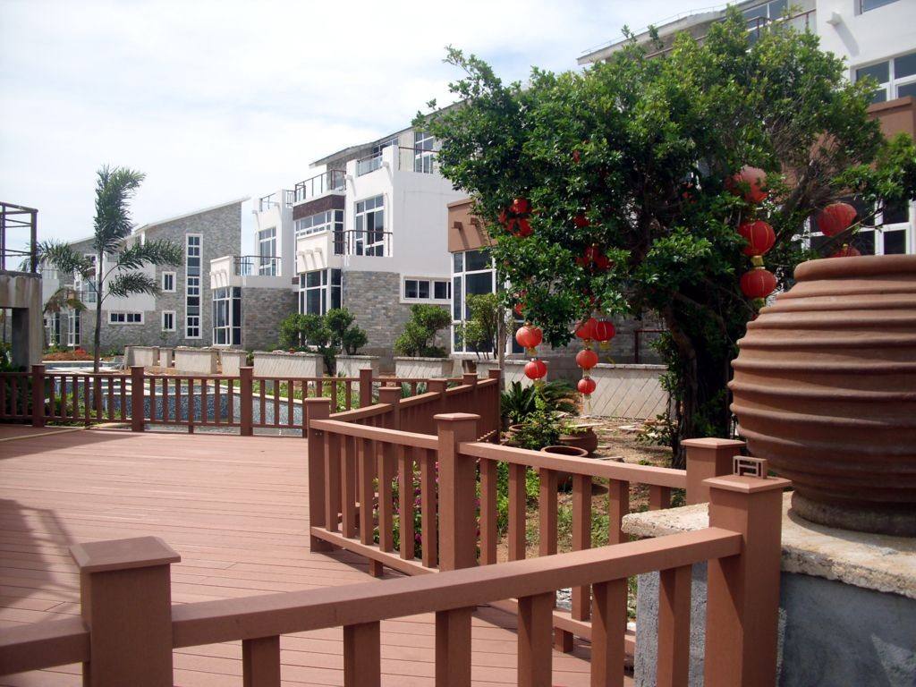 成都富森木塑戶外地板廠 成都富森木塑戶外地板廠