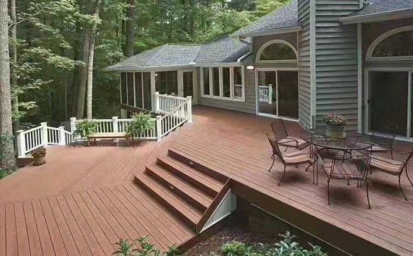 業(yè)主自訴：與塑木地板結(jié)緣的故事，成都戶外地板廠家