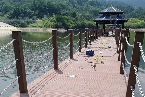 塑木地板多少錢一平米？