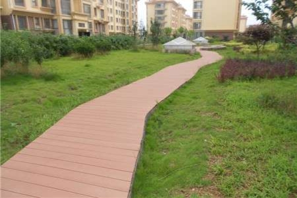 重慶小區(qū)木塑過道