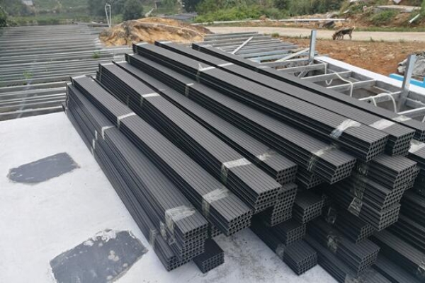 景觀園林步懸空棧道與服務(wù)平臺鋪設(shè)